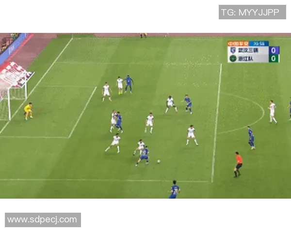 锋线配合节奏变化探讨如何提升球队进攻效率与战术灵活性