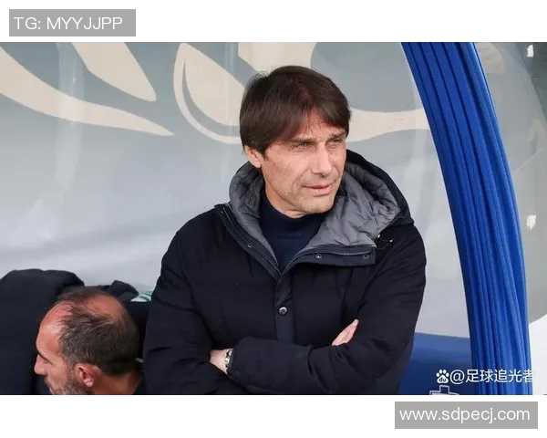 国际米兰主帅孔蒂力挺球队前锋罗梅卢-卢卡库,信心十足 国际米兰主帅孔蒂力挺球队前锋罗梅卢-卢卡库,信心十足