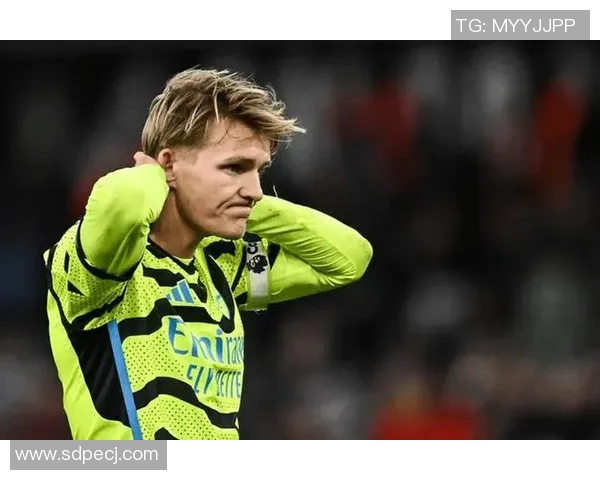 英超赛场上厄德高再创佳绩助球队夺胜展现卓越实力